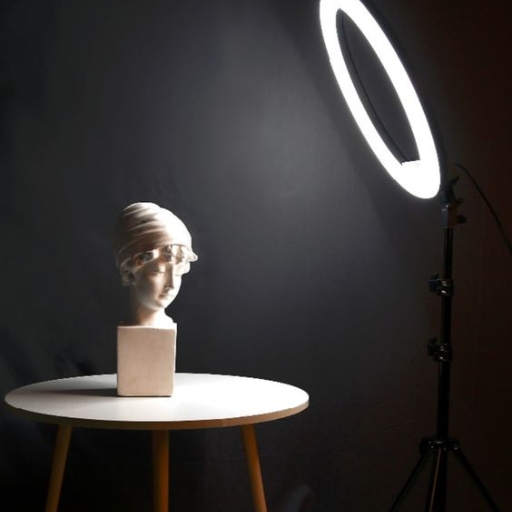 pencahayaan untuk foto produk studio9